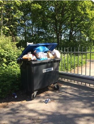 Noodkreet van bewoner over troep in Rijswijk