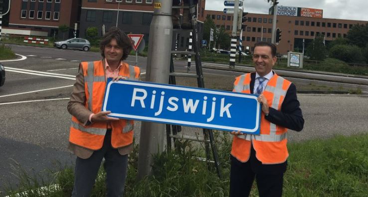 Vrijenban krijgt 137 bamboe verkeersborden