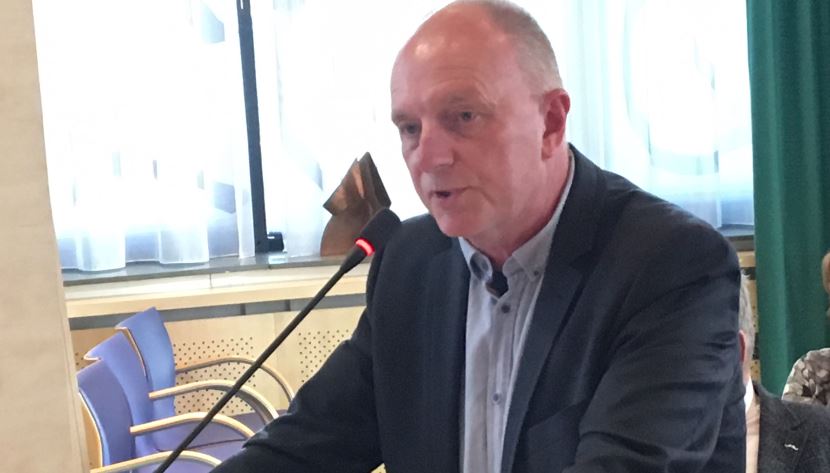 Remisie met 100 trams op 15 meter van je huis is schrikbeeld