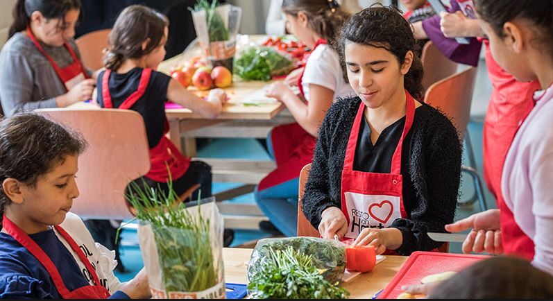 Niven Kunz steunt nieuwe KinderResto
