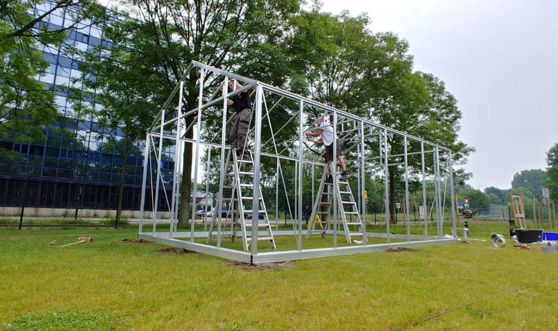 Vrolijk Museum met vrolijk werk van bewoners AZC Rijswijk