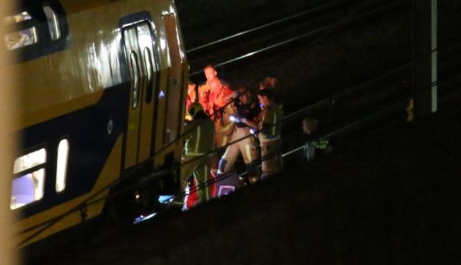 Slachtoffer bij aanrijding trein op Rijswijk station