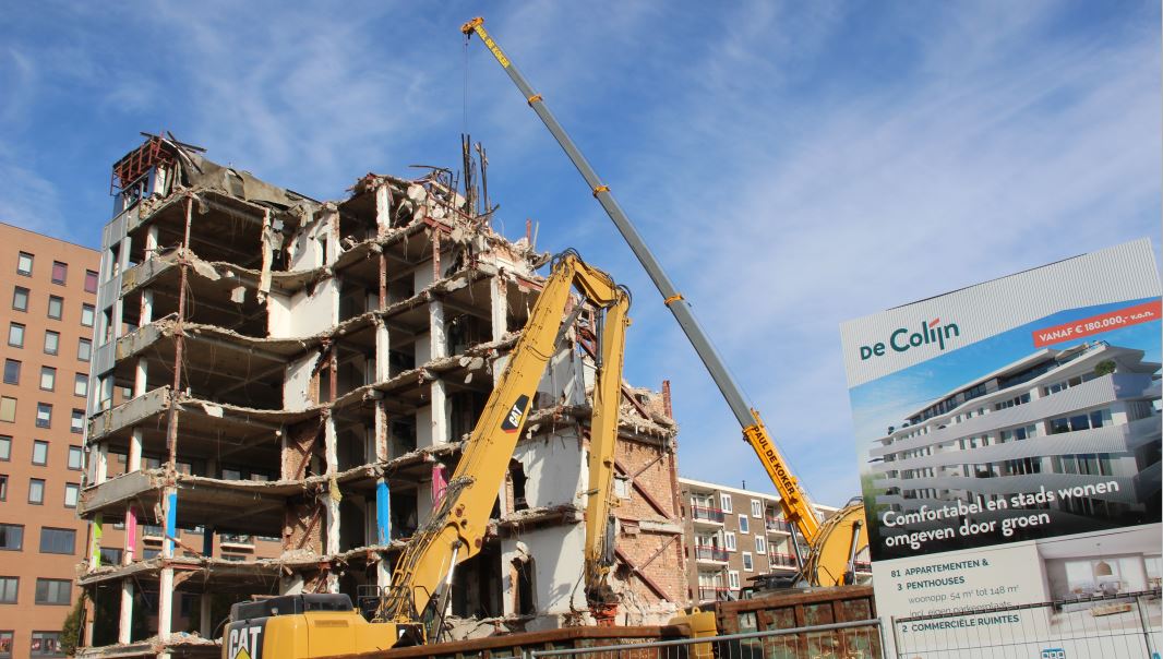 Sloop voor nieuwbouw van De Colijn in volle gang
