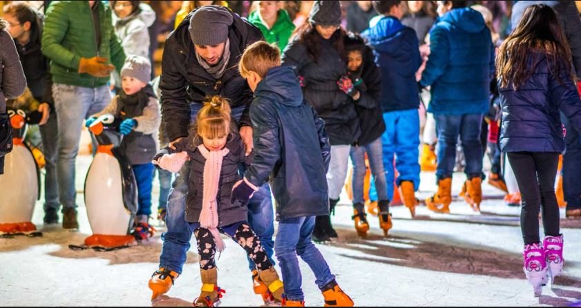 Kerstmarkt en ijsbaan op Bogaardplein