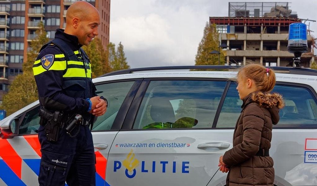 Jeugdagent Ibrahim tijdelijk aanspreekpunt Steenvoorde Zuid