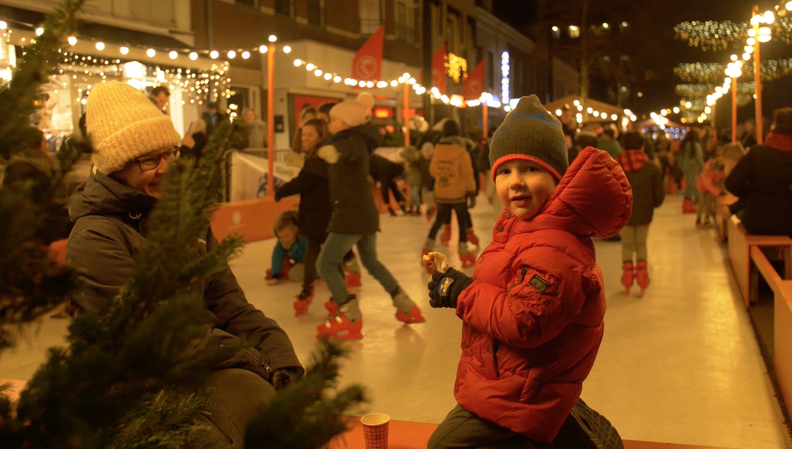 [VIDEO] Dickens festijn Oud Rijswijk