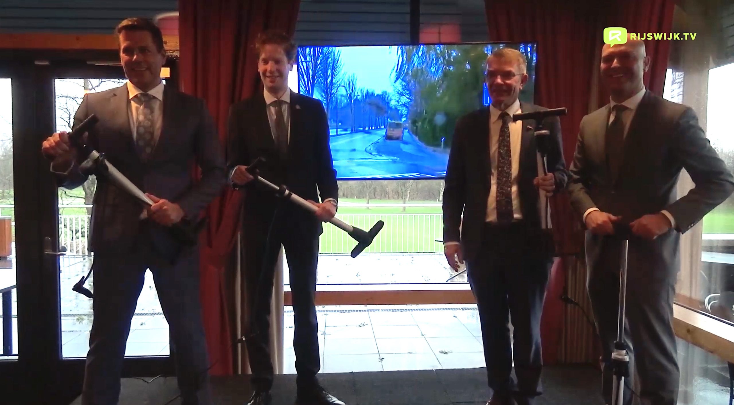 [VIDEO] Opening fietsstraat Delftweg