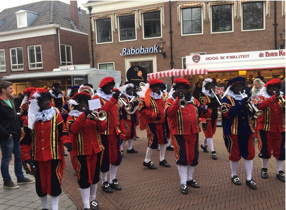 Voor het Rijswijkse publiek veel gezellige pieten muziek