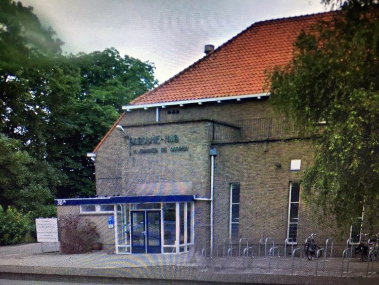 Het Parochiehuis behouden en als monument aangewezen