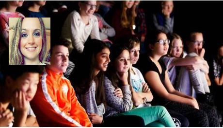 Jorieke vraagt hulp bij enquête over theaterbezoek jongeren