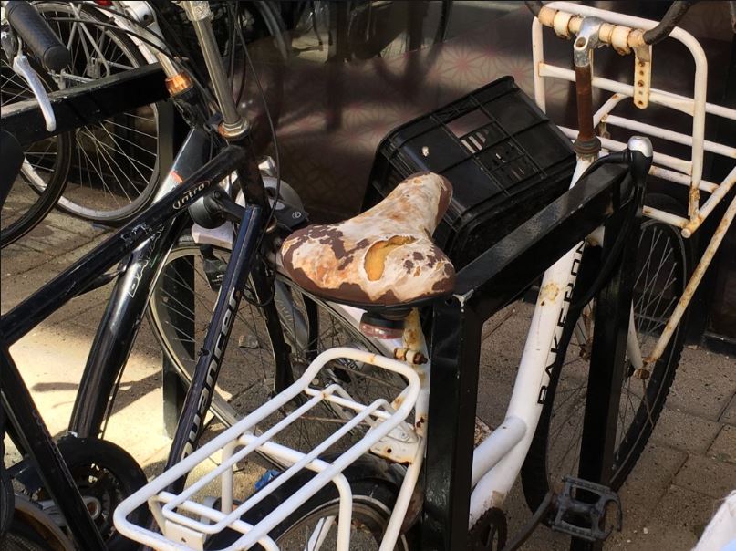 Den Haag pakt fietswrakken en weesfietsen aan