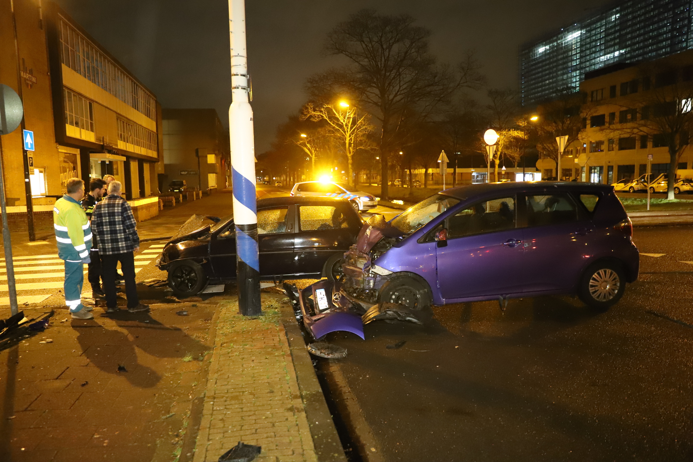 Gewonde bij flinke klapper op Verrijn Stuartlaan