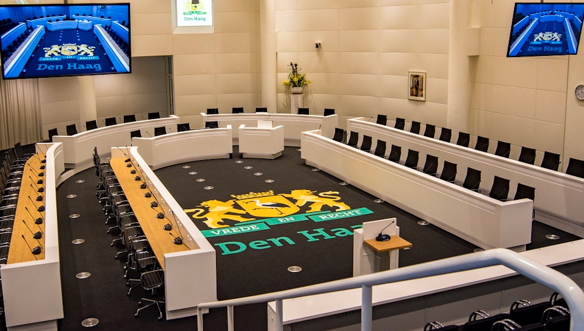 Raadsleden coachen Haags Studentendebat