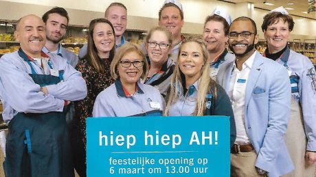 Feestelijke opening van Albert Heijn met Rad van Avontuur Feestelijke opening van Albert Heijn met Rad van Avontuur