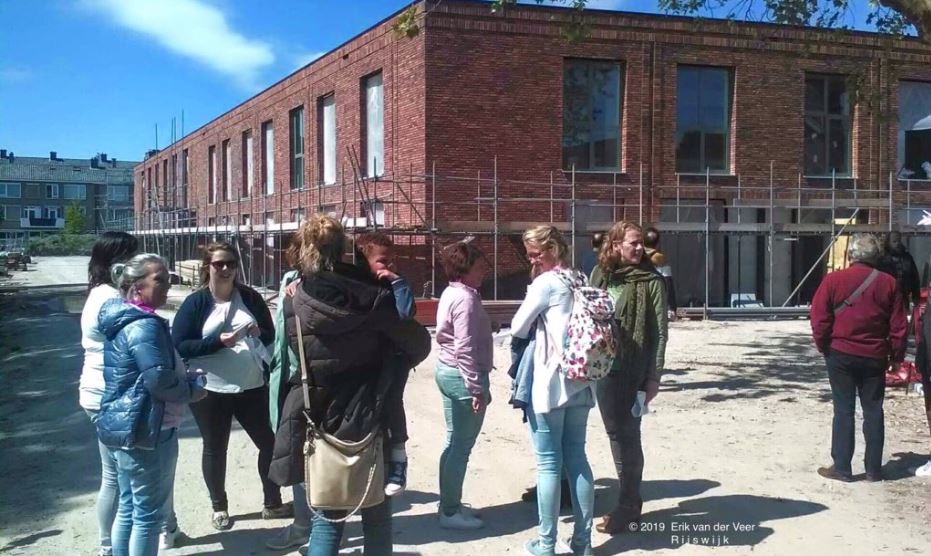 Team Godfried Bomansschool bekijkt nieuwe school