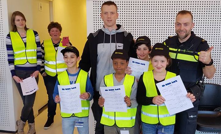 Rijswijkse Politiekids beëdigd door politiechef