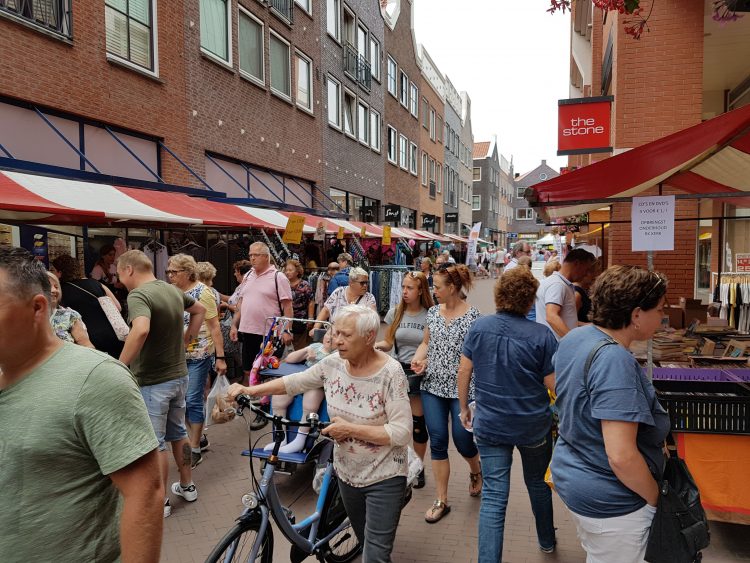Zaterdag 6 juli: Jaarmarkt in Winkelcentrum Parade in Nootdorp