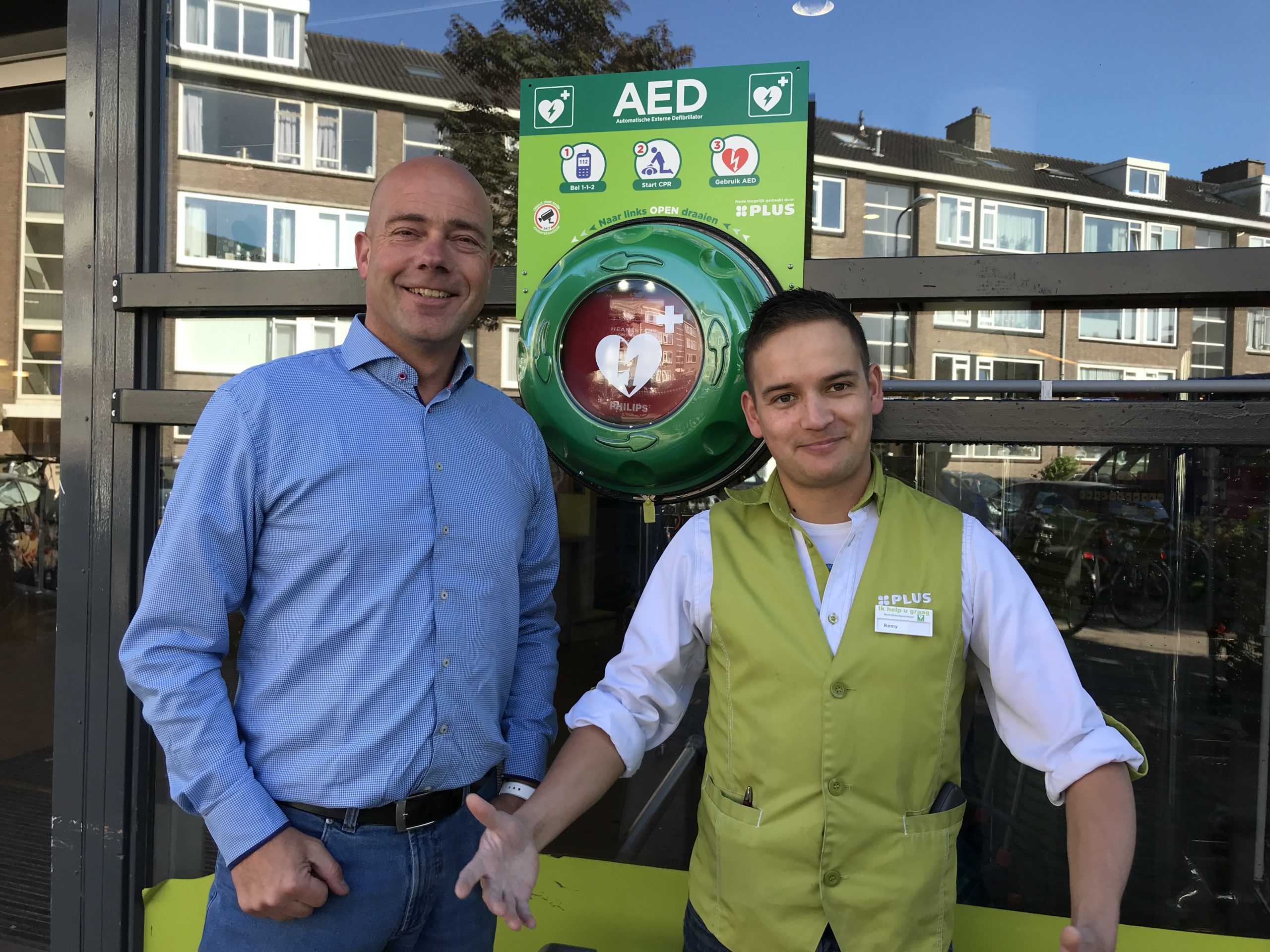AED nu 24 uur per dag beschikbaar bij Plus Jongenotter