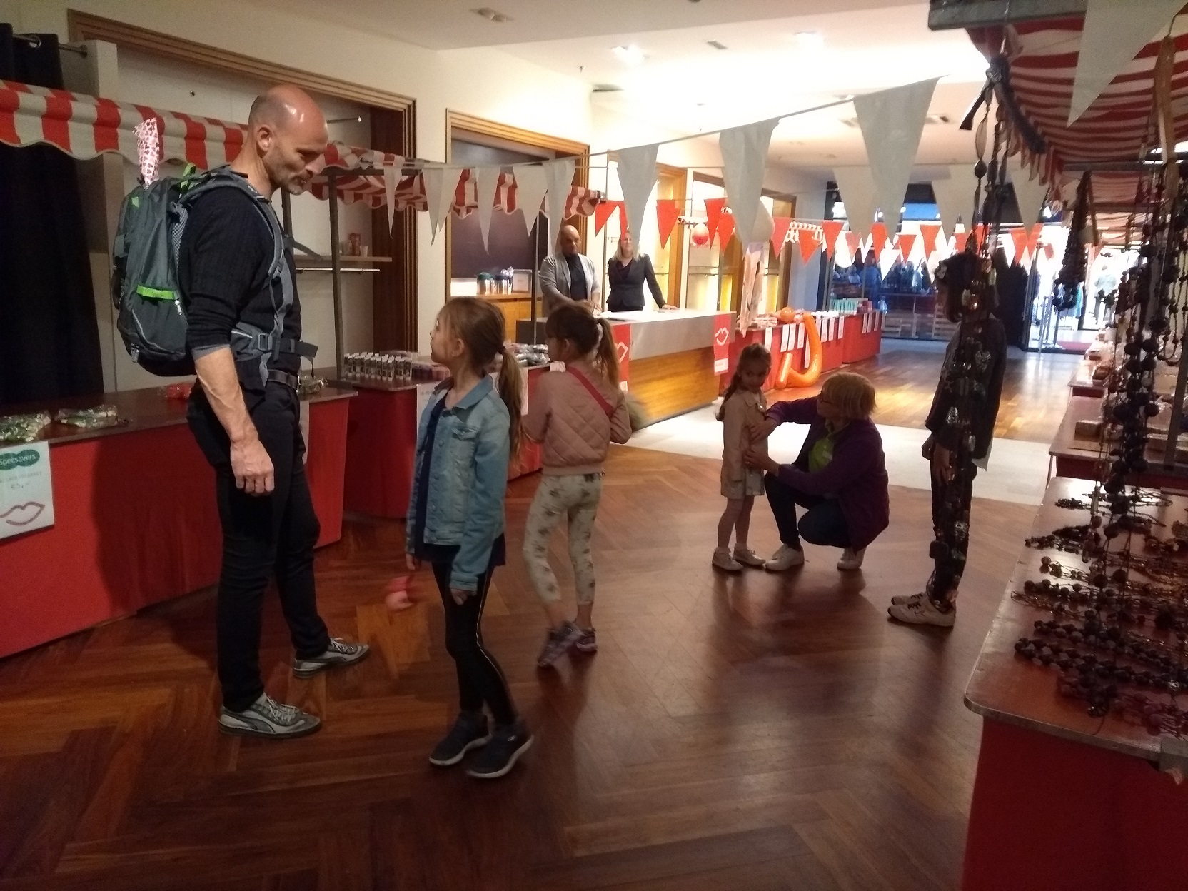 Speciale vaderdagwinkel in Winkelcentrum in de Bogaard