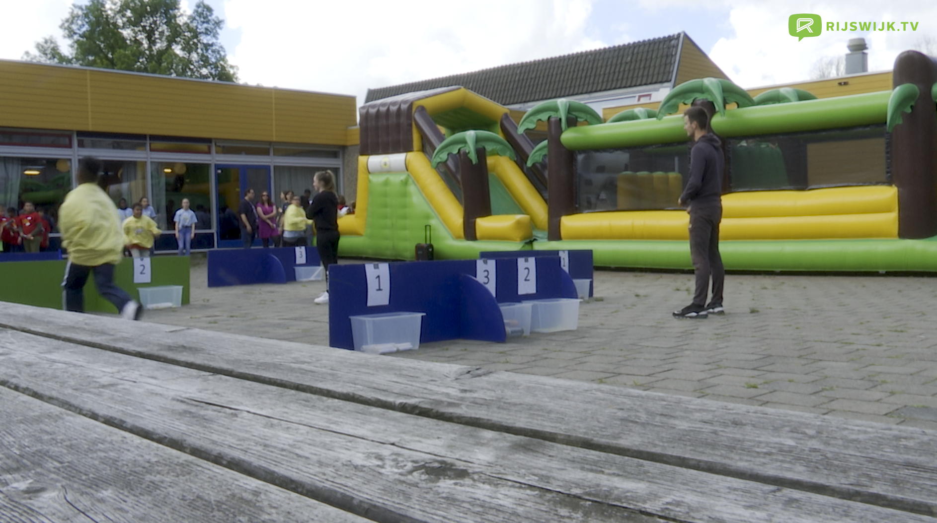 [VIDEO] Kinderen winnen prijs met opruimen zwerfafval