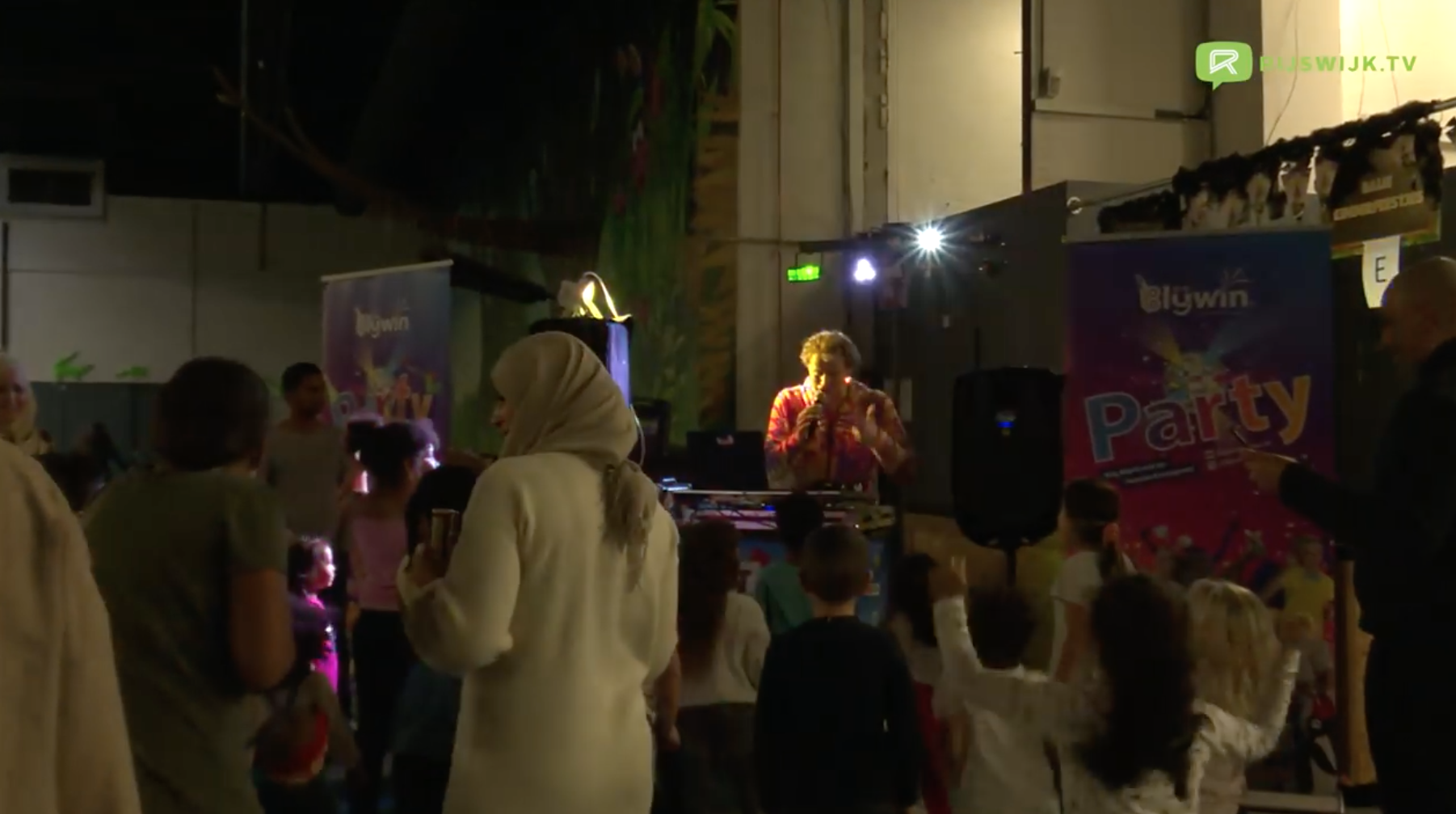 [VIDEO] Kinderen dansen er op los bij kinderdisco Monkey Town