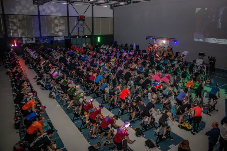 Kaarten spinningmarathon voor Alpe d’HuZes vliegen de deur uit!