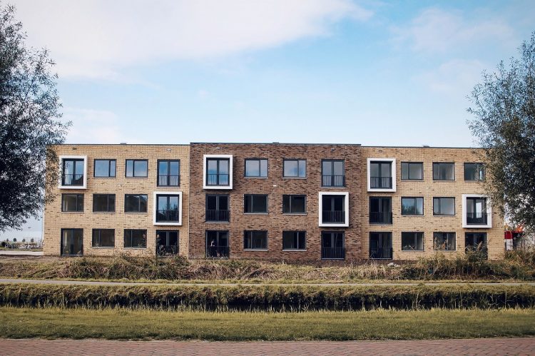 Uitreiking 1 e sleutels appartementen Groene Vizier, Keijzershof