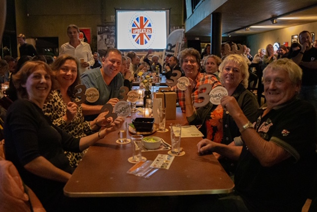 Pubquiz Règâhs brengt 3.795 euro op voor Alpe d’HuZes