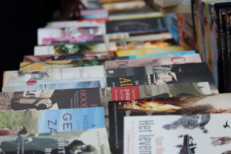 Tweedehands boeken-, dvd- en cd-markt kerk Nootdorp