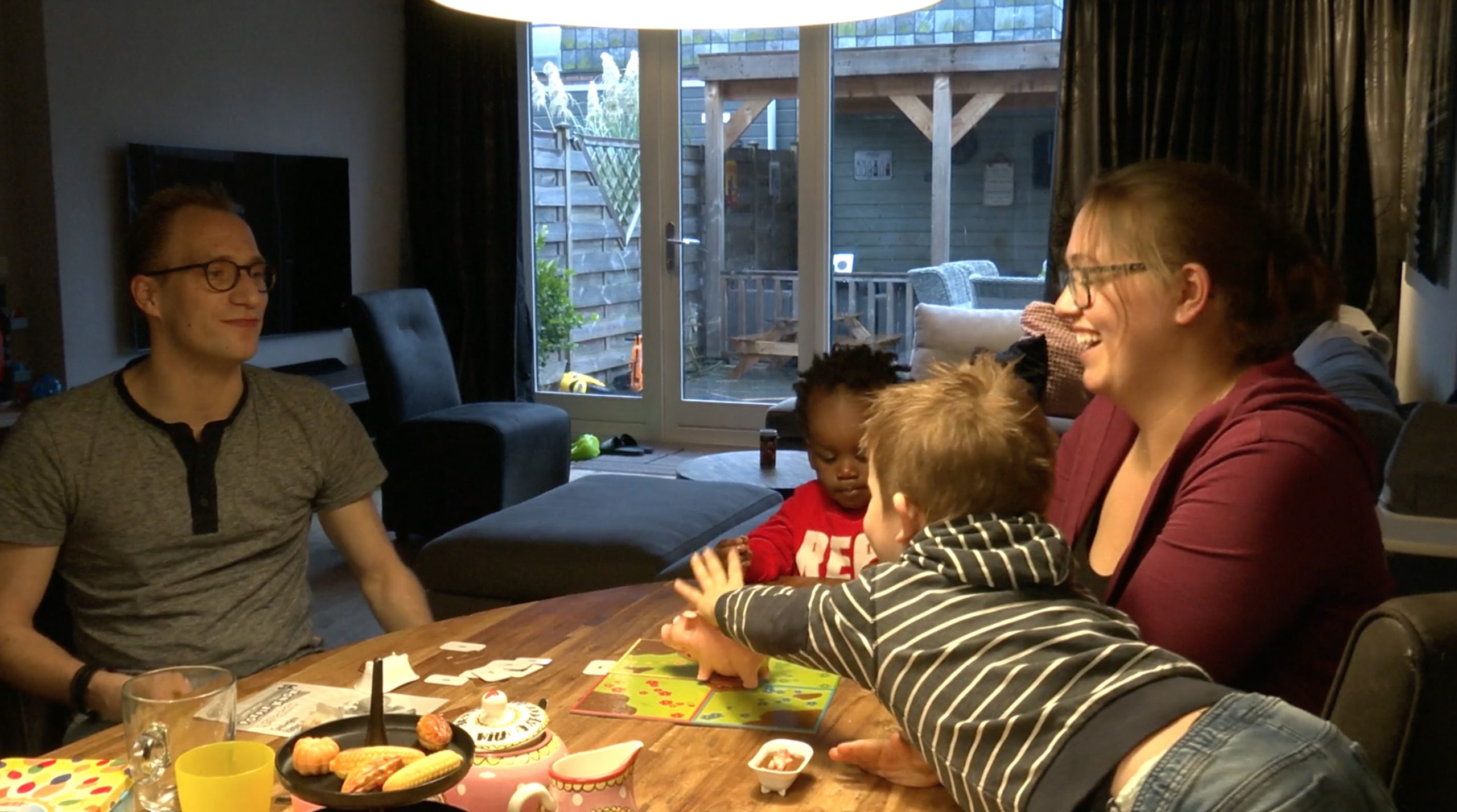 [VIDEO] 22.000 kinderen kunnen niet thuis wonen