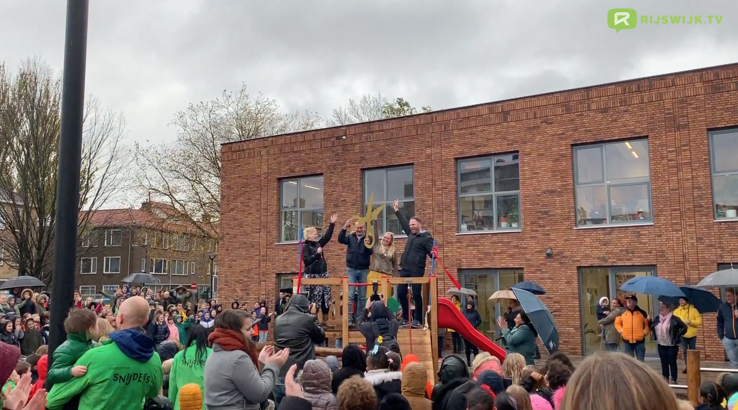 [VIDEO] Scholendriehoek weer samen in nieuw pand