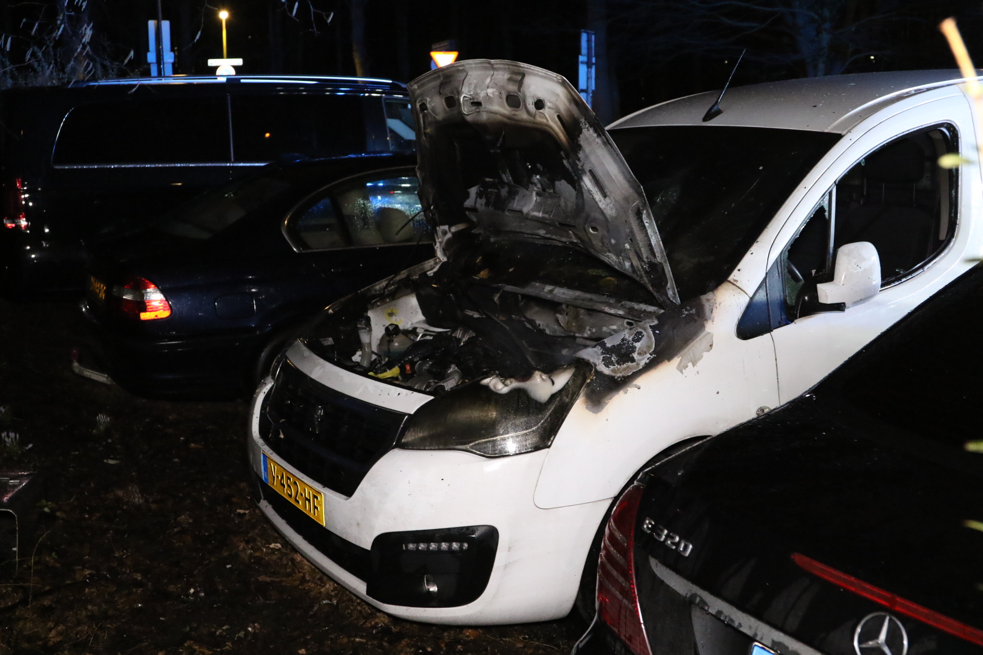 Brand in geparkeerd busje Don Boscolaantje Rijswijk