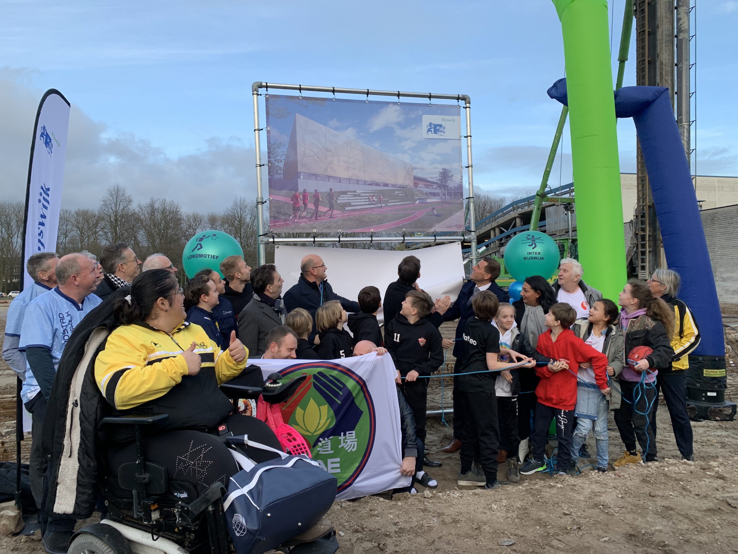 [VIDEO] Bouw van het nieuwe sportcomplex is begonnen