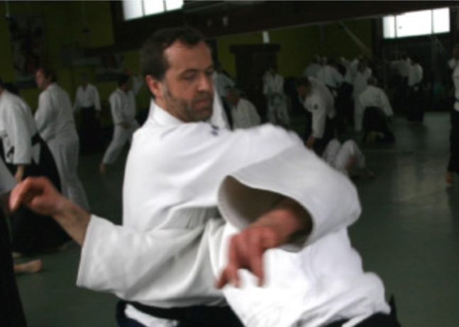 Marco van Katwijk uit Nootdorp in actie tijdens lustrumeditie JBN aikidofestijn