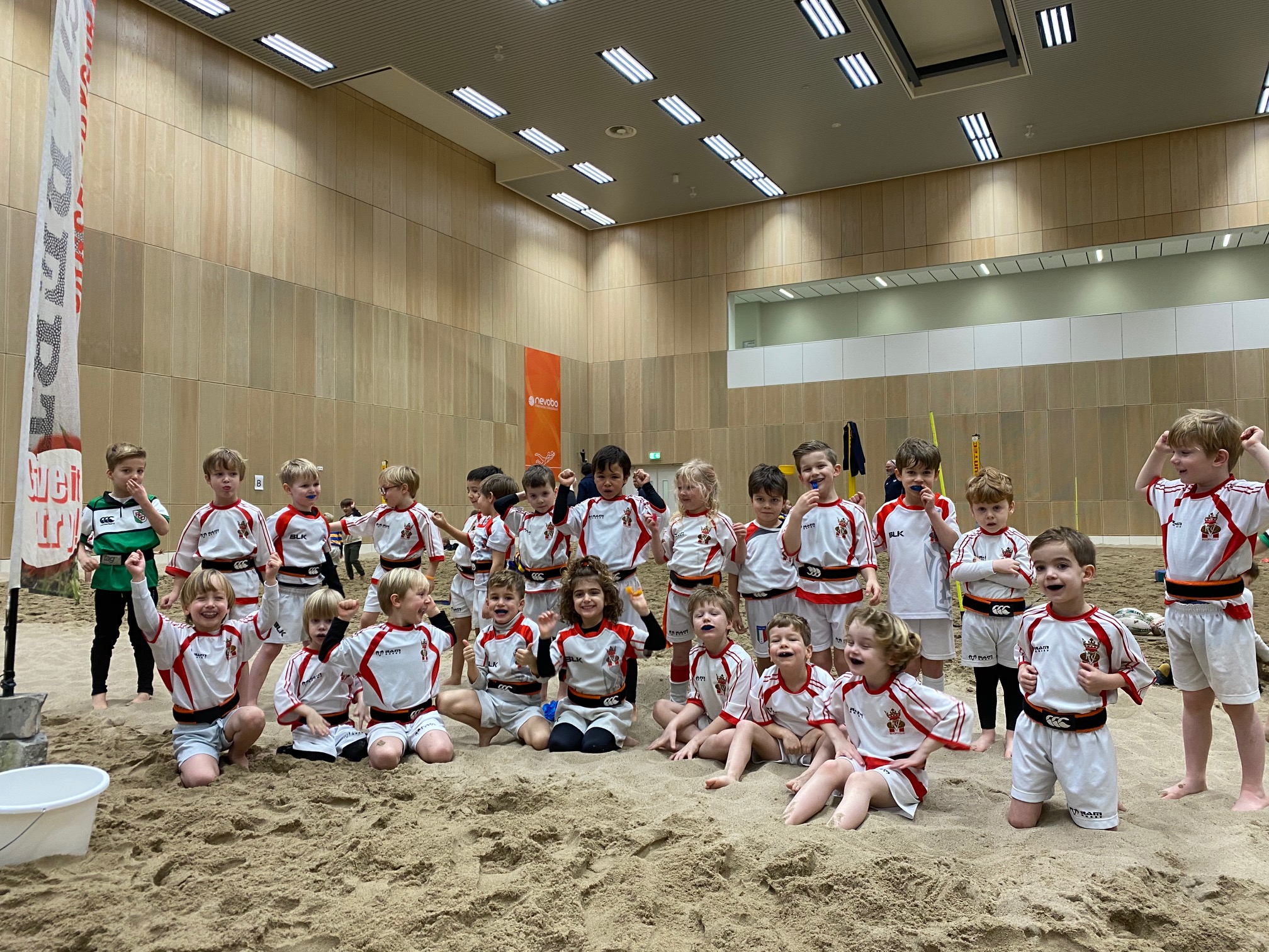 [VIDEO] Voorburgse Rugby Club speelt guppentoernooi
