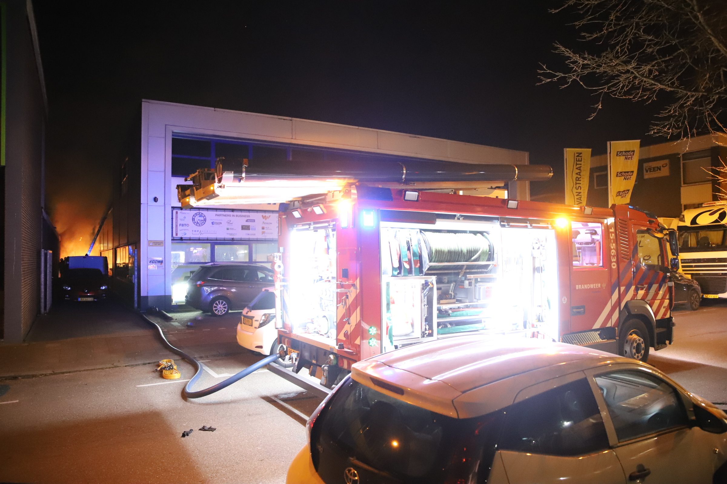 Een nacht met twee branden in Rijswijk. Schuur en auto gaan in vlammen op