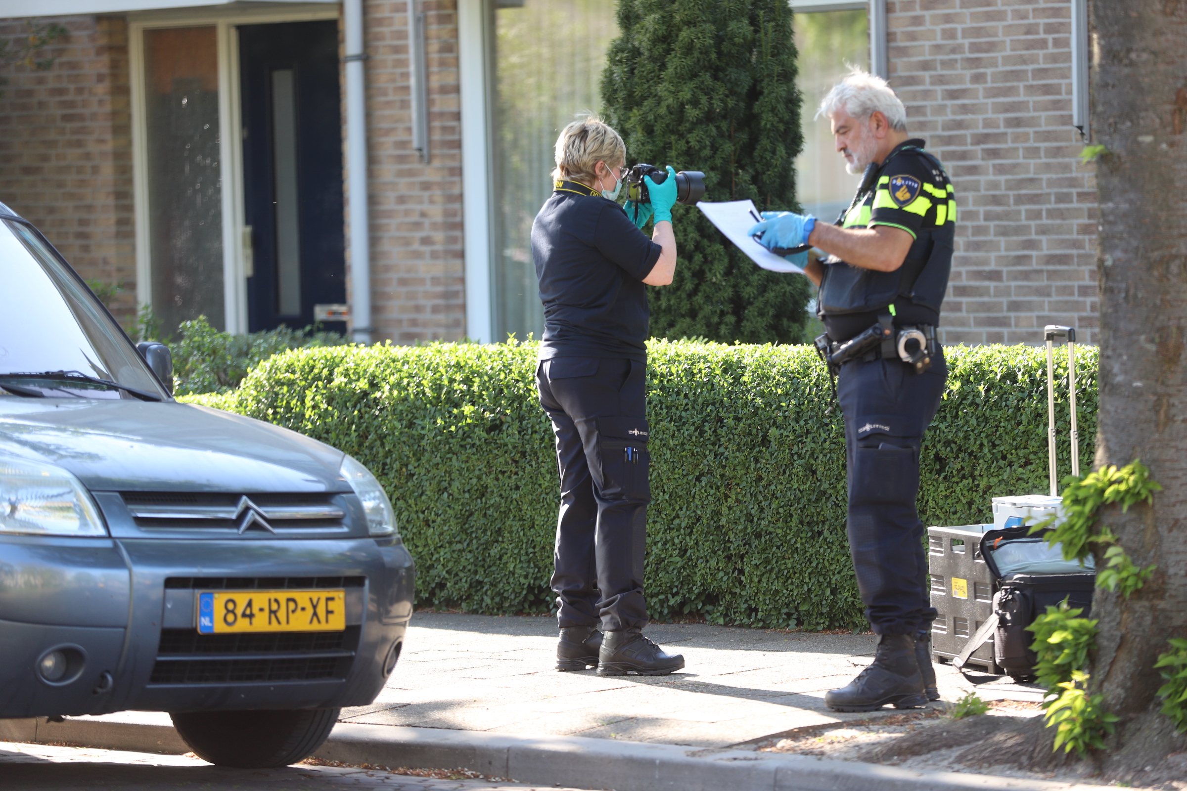 Man in DHL kostuum overvalt woning van oudere vrouw in Rijswijk