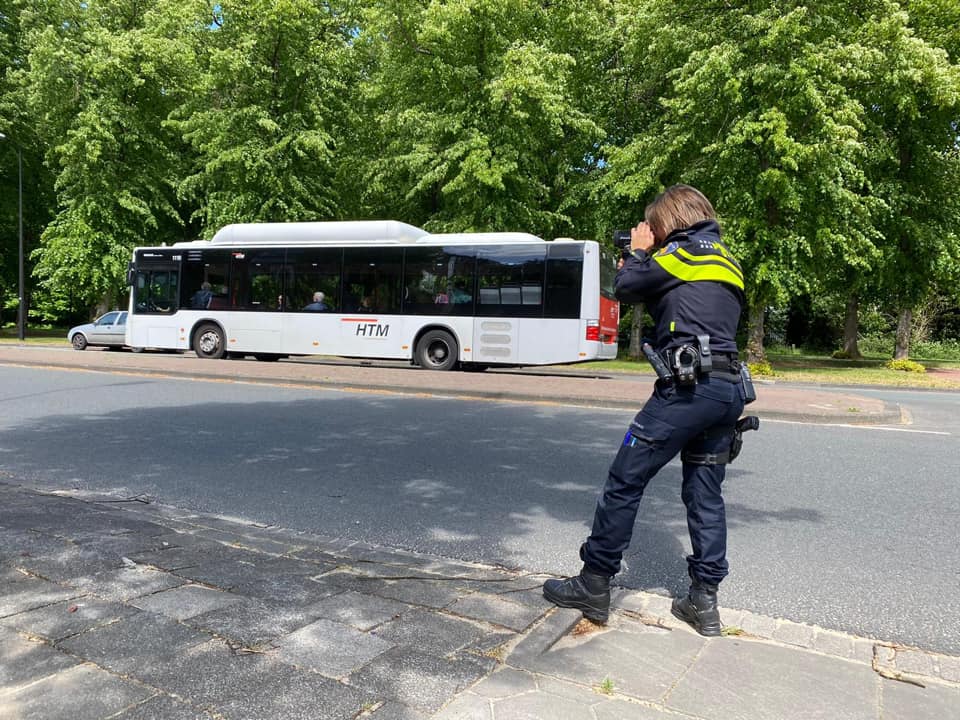 Snelheidscontroles hebben effect. Eerste rijbewijzen zijn ingeleverd