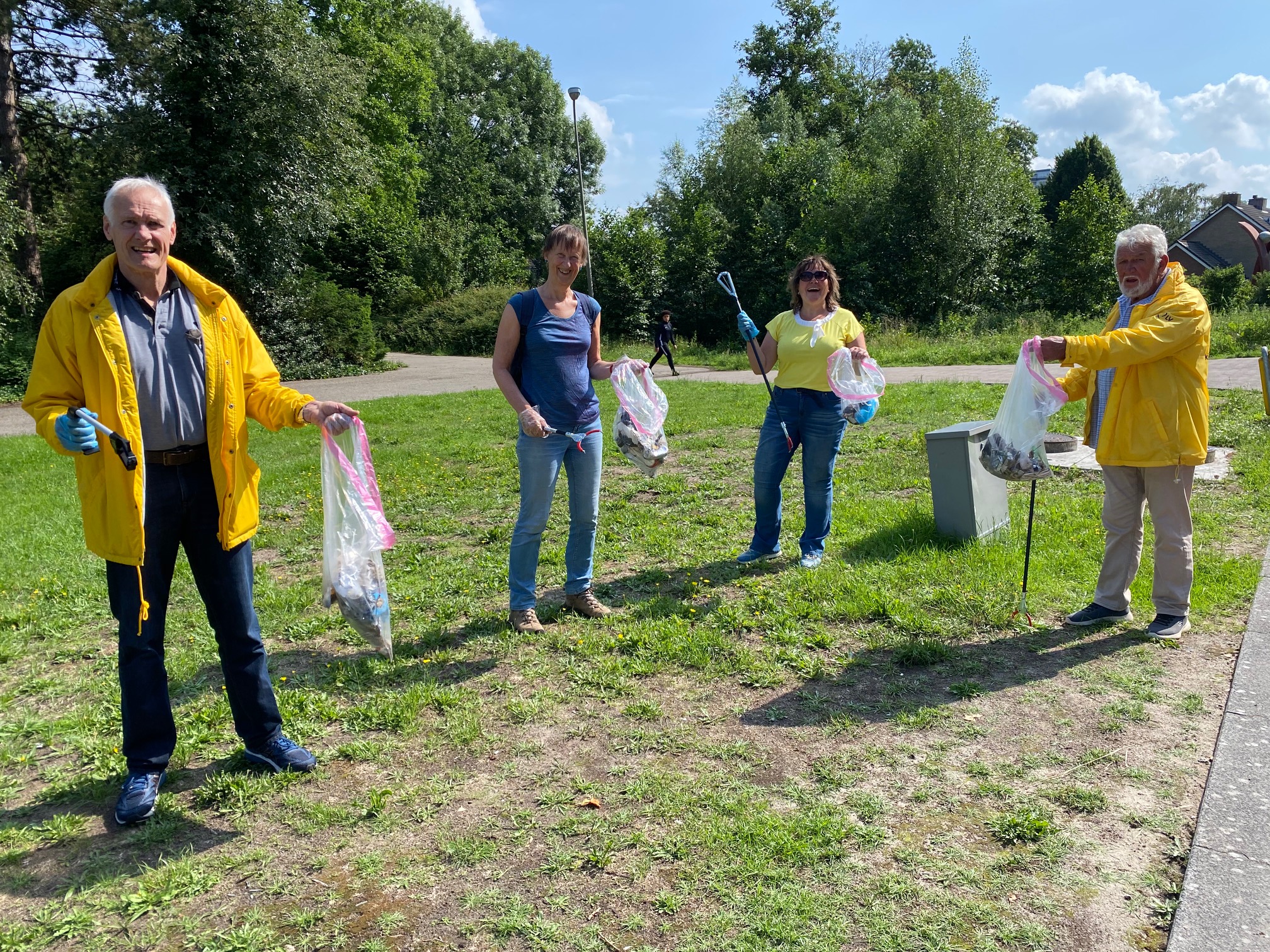 [VIDEO] Vrijwilligers maken Leidschendam-Voorburg zwerfafvalvrij