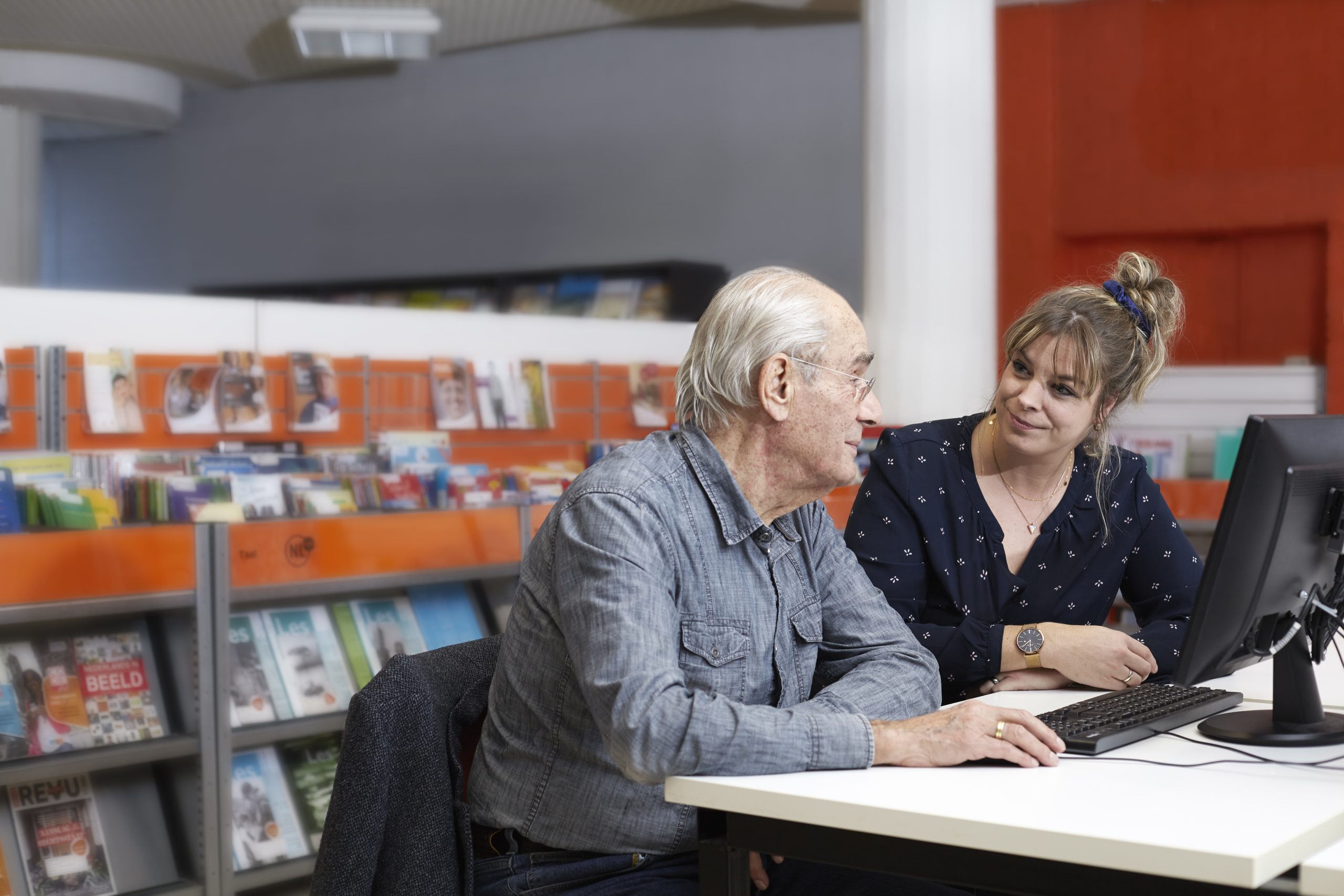 Het Informatiepunt Digitale Overheid zoekt vrijwilligers Het Informatiepunt Digitale Overheid zoekt vrijwilligers