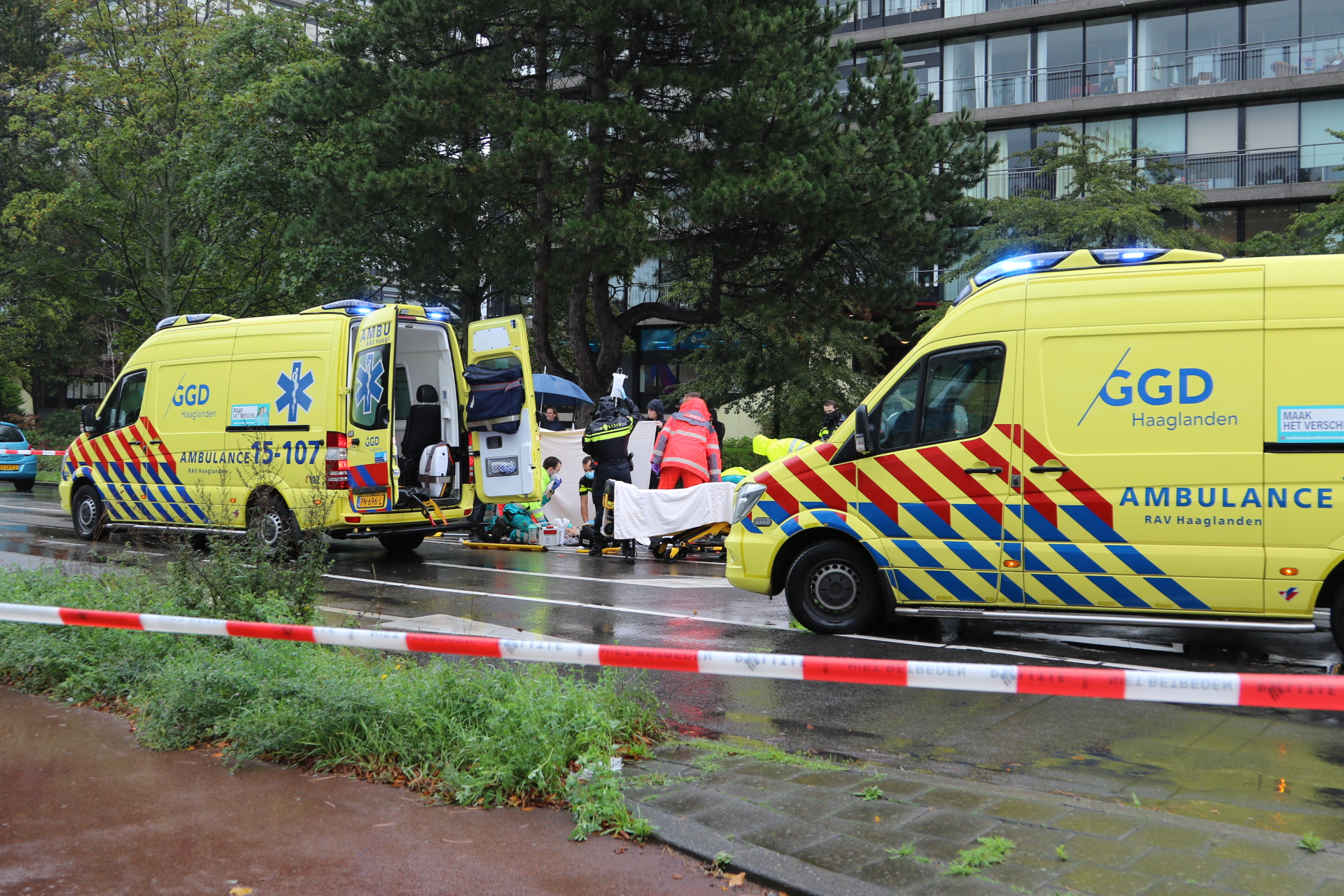 [UPDATE] Voetganger overleden na aanrijding met auto op Volmerlaan