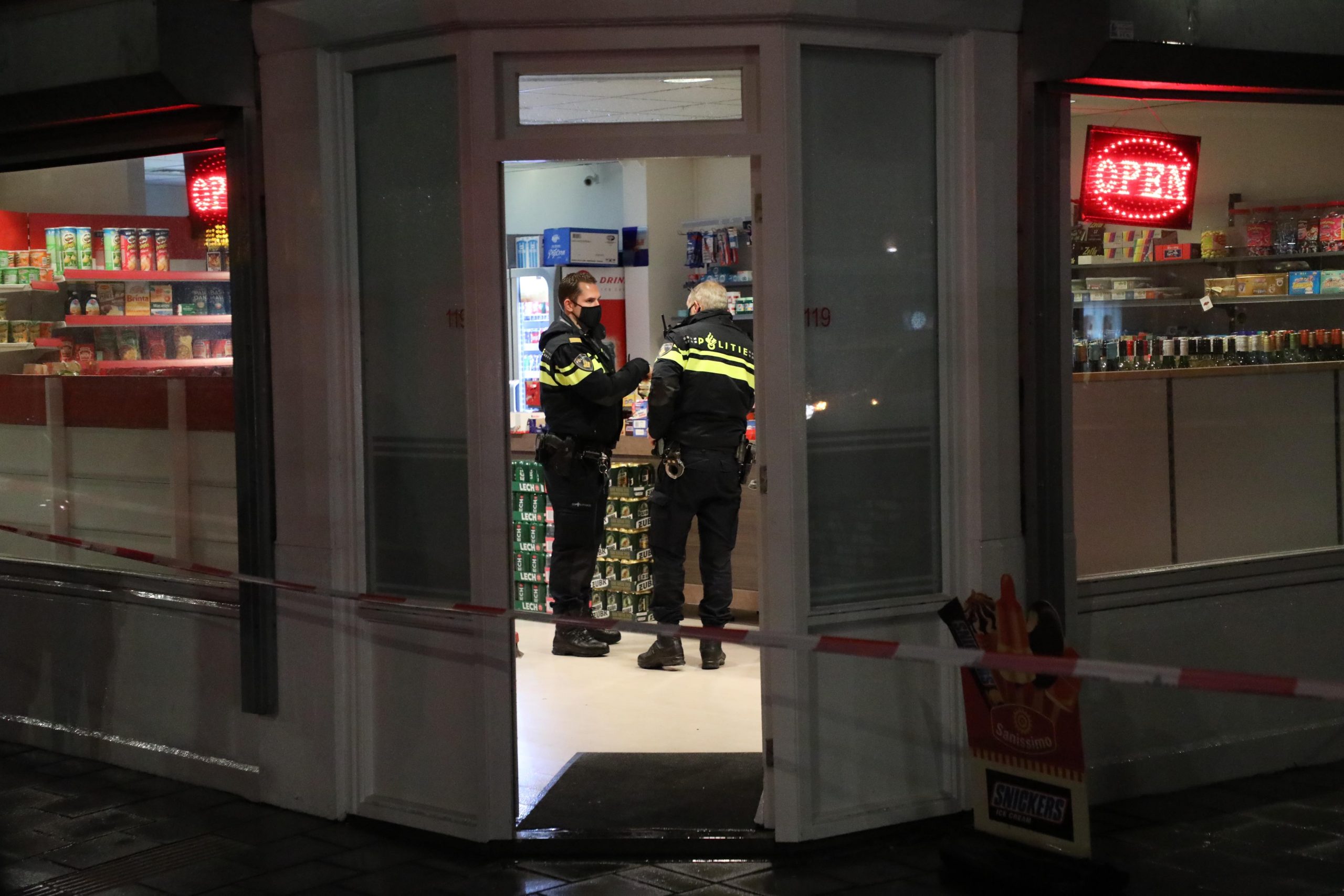 Overval gepleegd op avondwinkel Haagweg