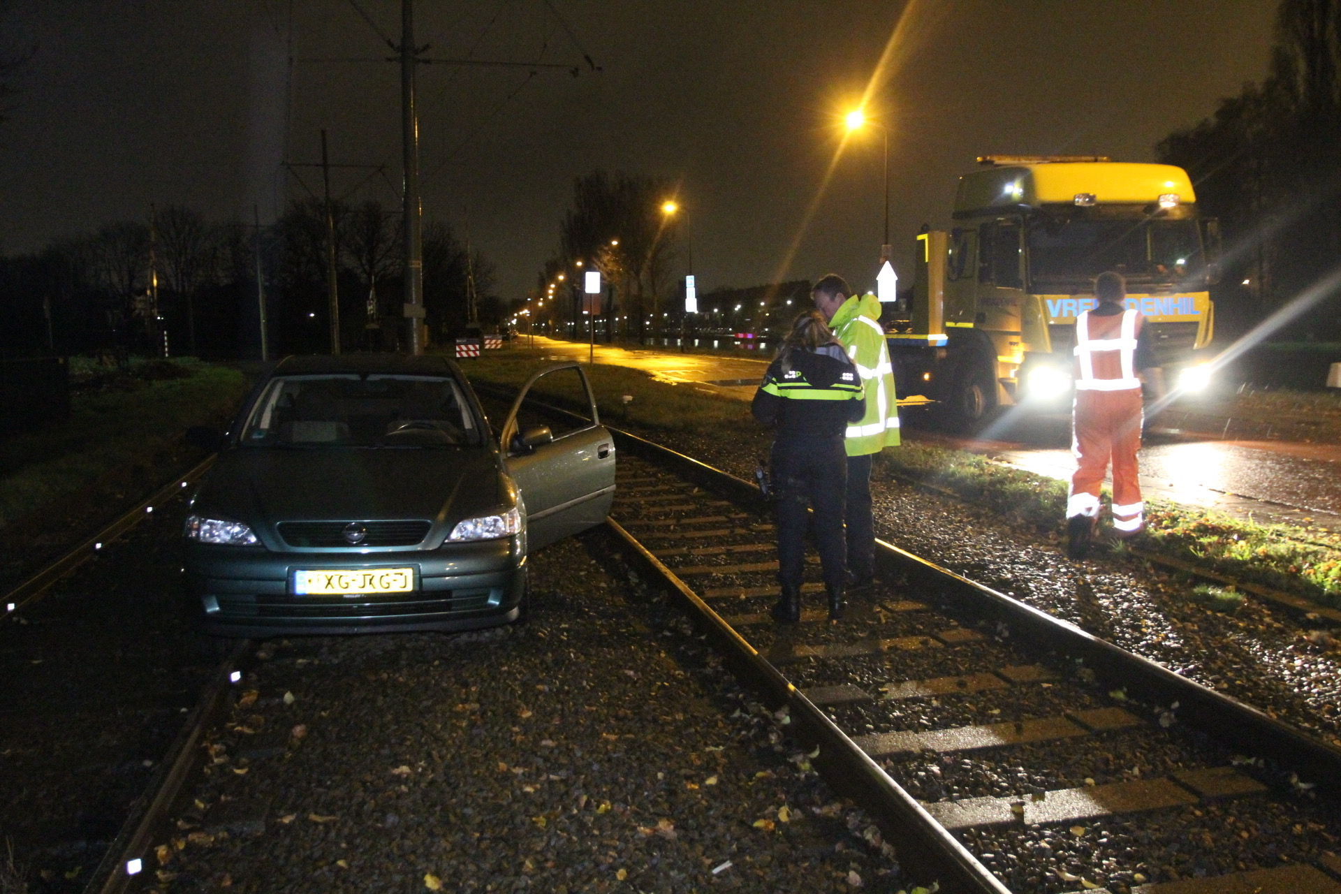 Automobilist moet rijbewijs inleveren na belanden op trambaan