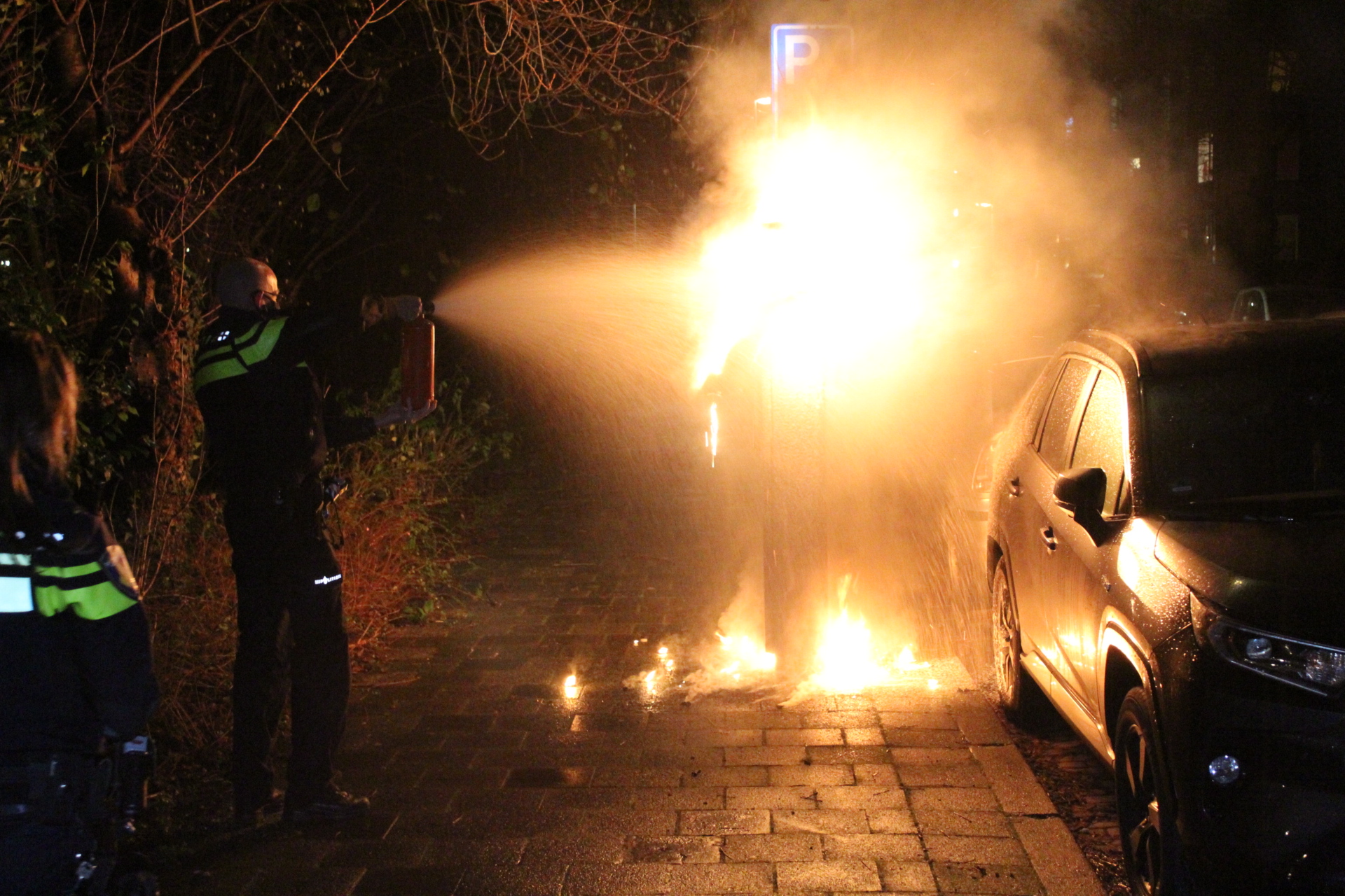 Parkeerautomaat in brand gestoken aan Rijswijkse Steenlaan