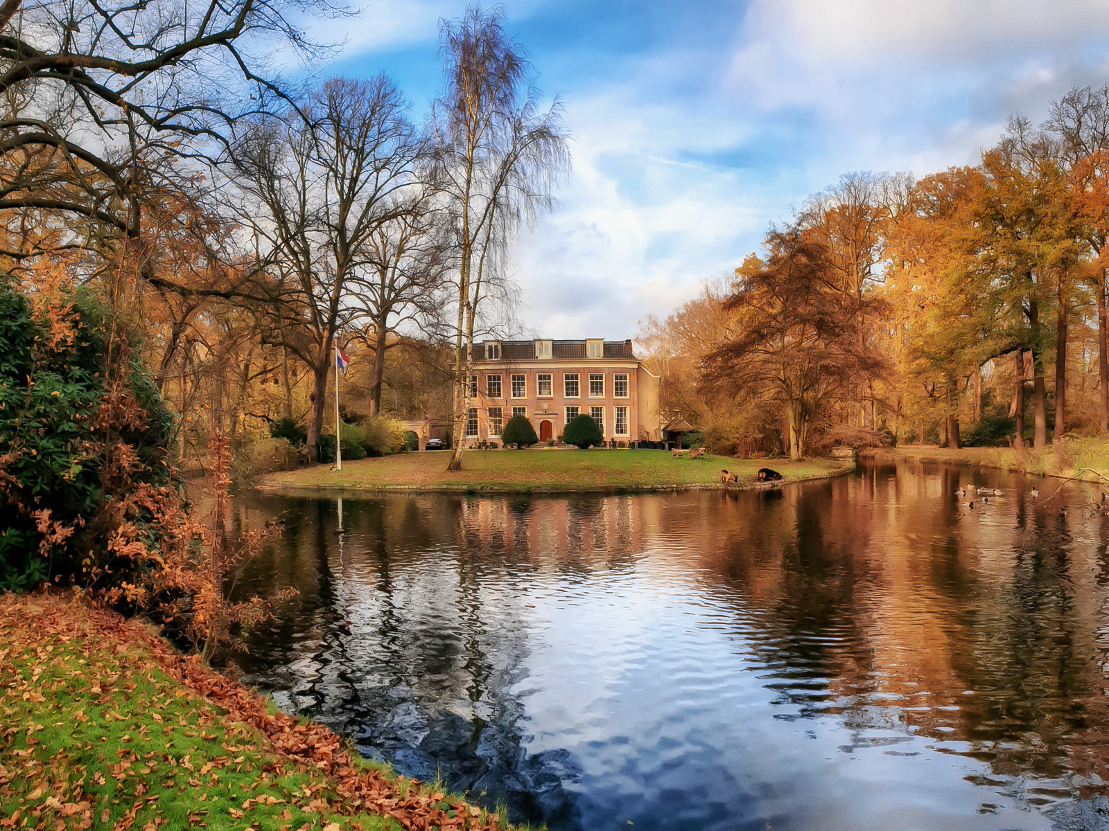 [FOTO] Landgoed Overvoorde op een stille herfstdag