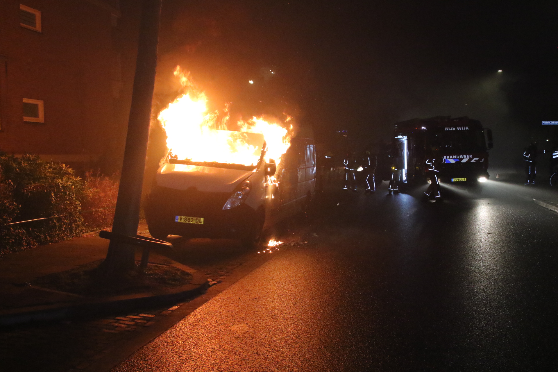 Brand in geparkeerd busje Prinses Margrietsingel Rijswijk