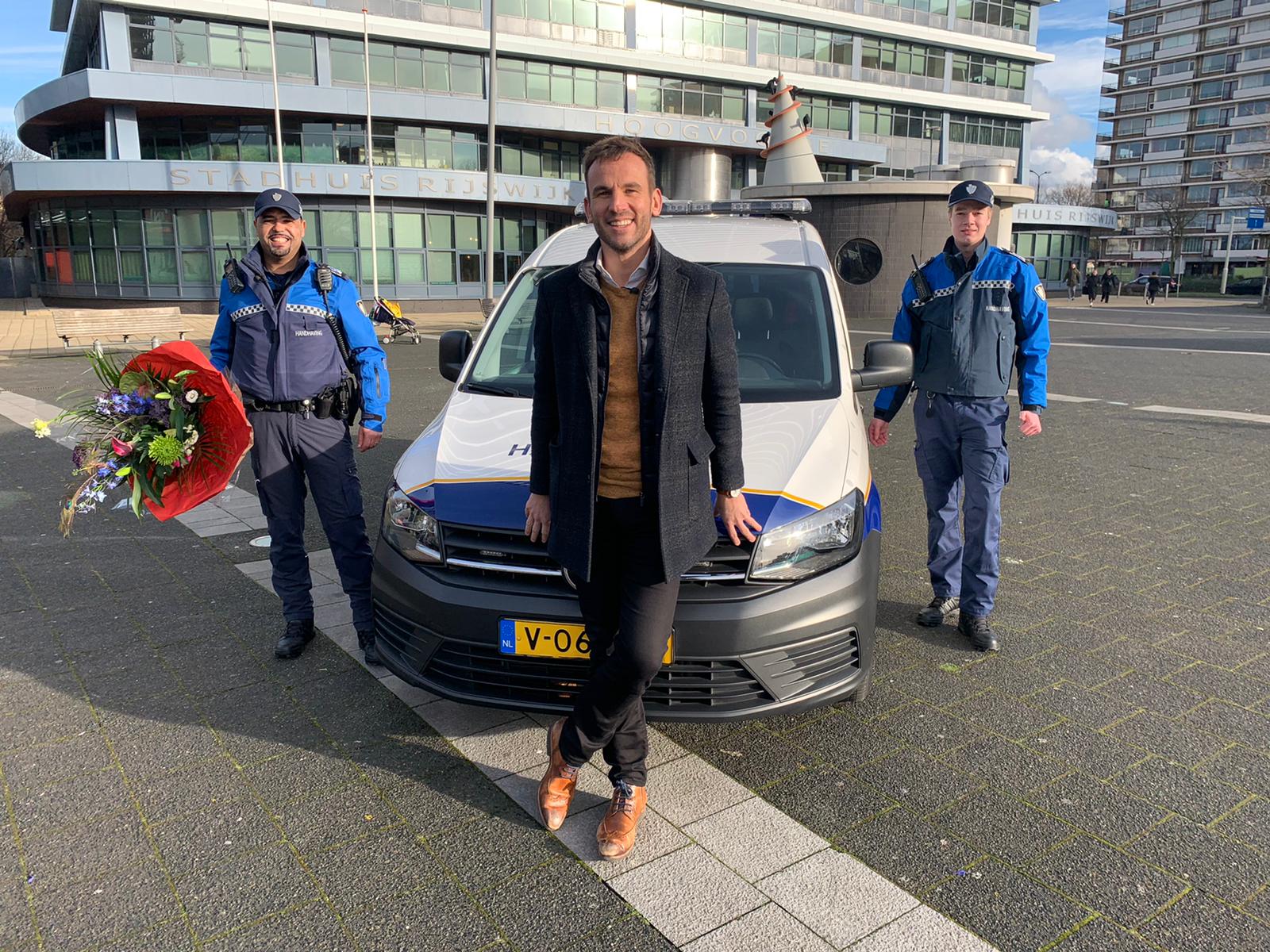 Rijswijkse handhavers in het zonnetje gezet in televisieprogramma ‘De Helden van Nu’