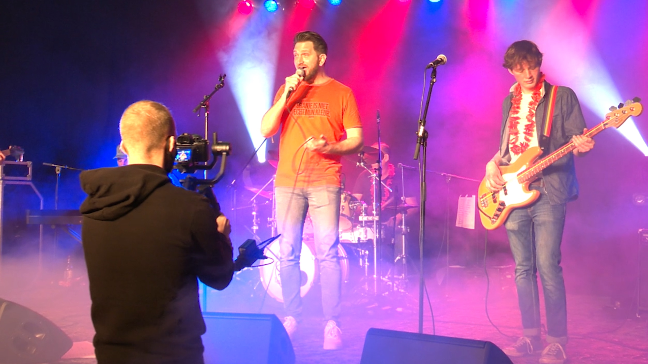 [VIDEO] Oranjevereniging Pijnacker viert Koningsdag via livestream en via Feel Good TV