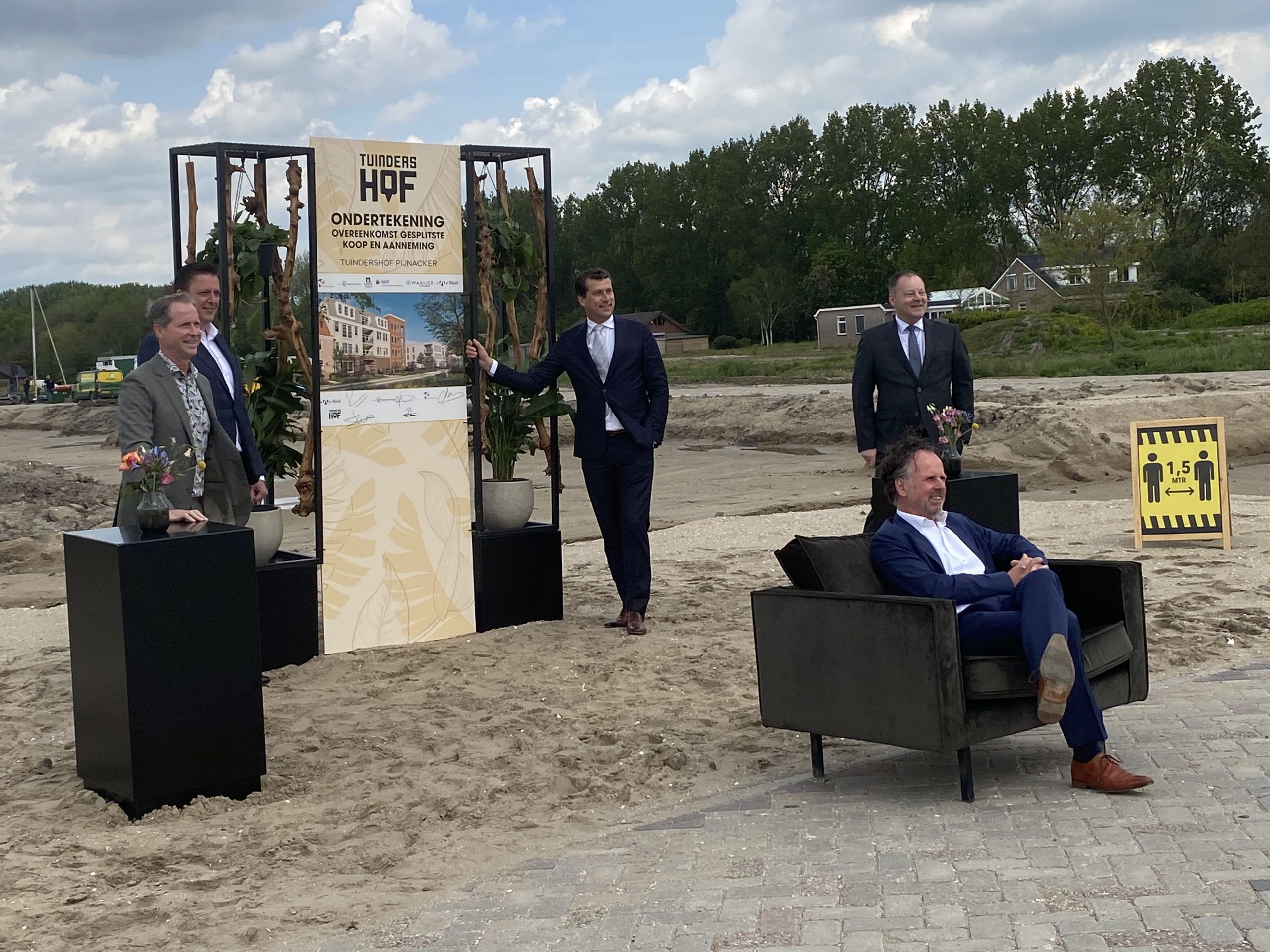 [VIDEO] Symbolische ondertekening sociale huurwoningen Pijnacker