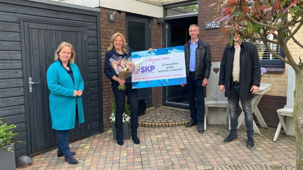 Eerste woning Klapwijk aangesloten op glasvezelnetwerk